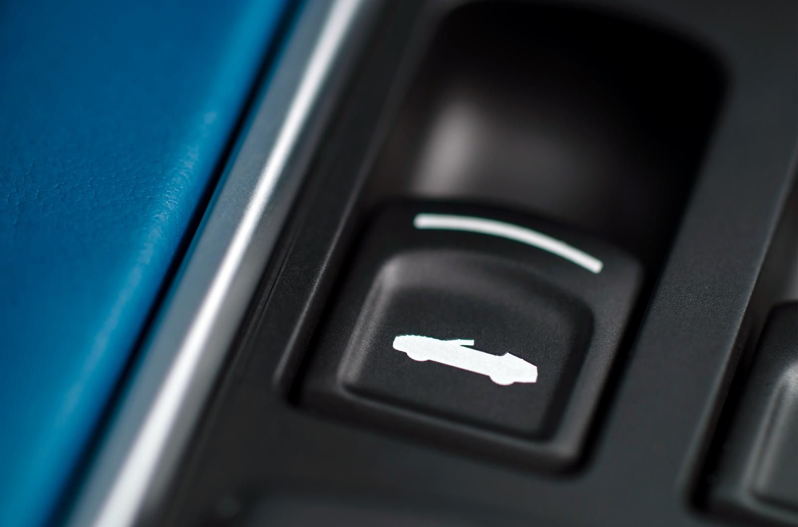 ASTON MARTN VANQUSH VOLANTE RESM GALER