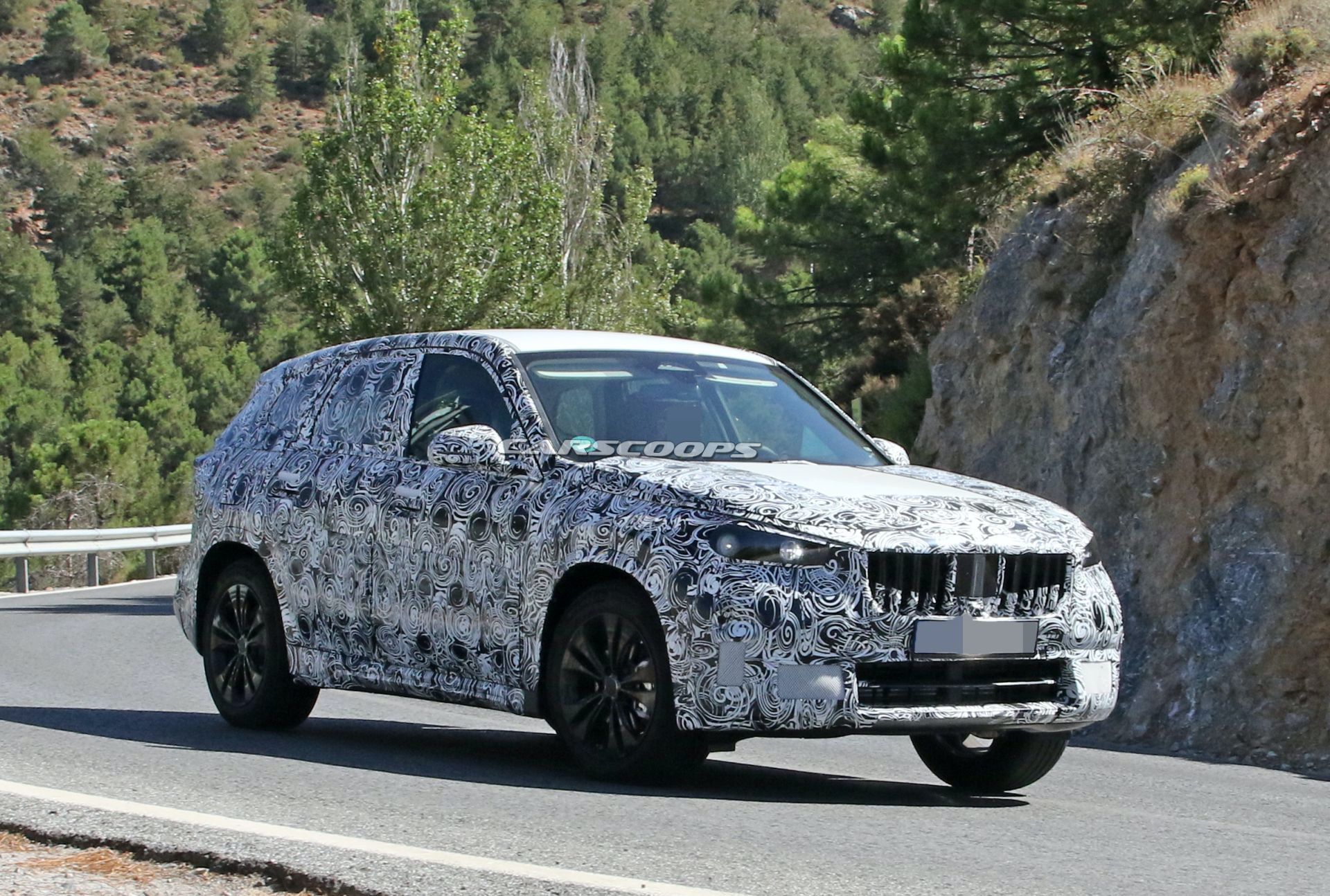 2023 BMW X1 plug-in hibrit resim galerisi (06.12.2020)