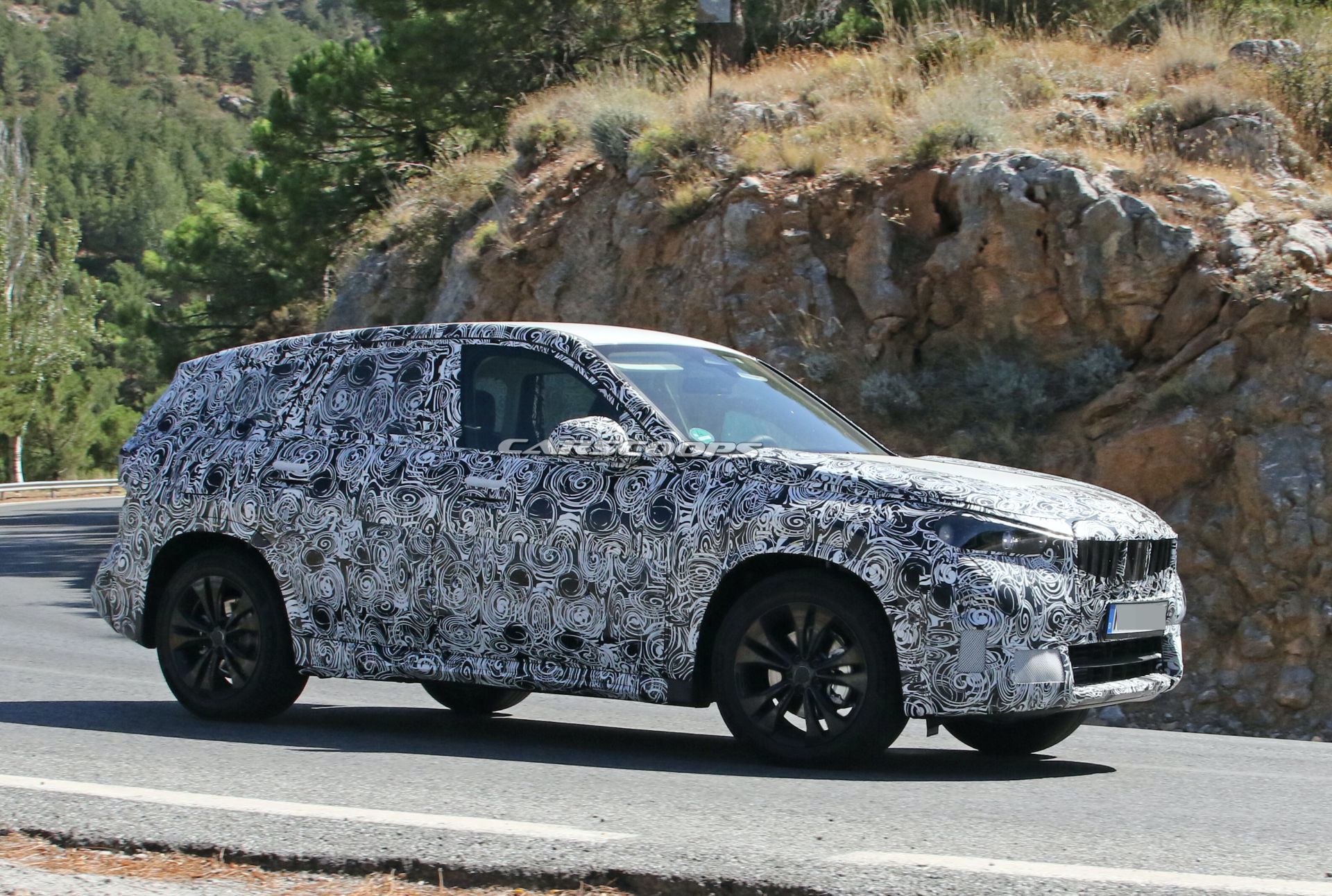 2023 BMW X1 plug-in hibrit resim galerisi (06.12.2020)