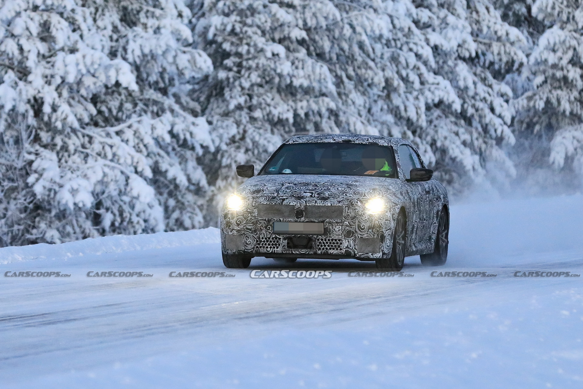 Yeni BMW 2 Serisi Coupe resim galerisi (07.12.2020)