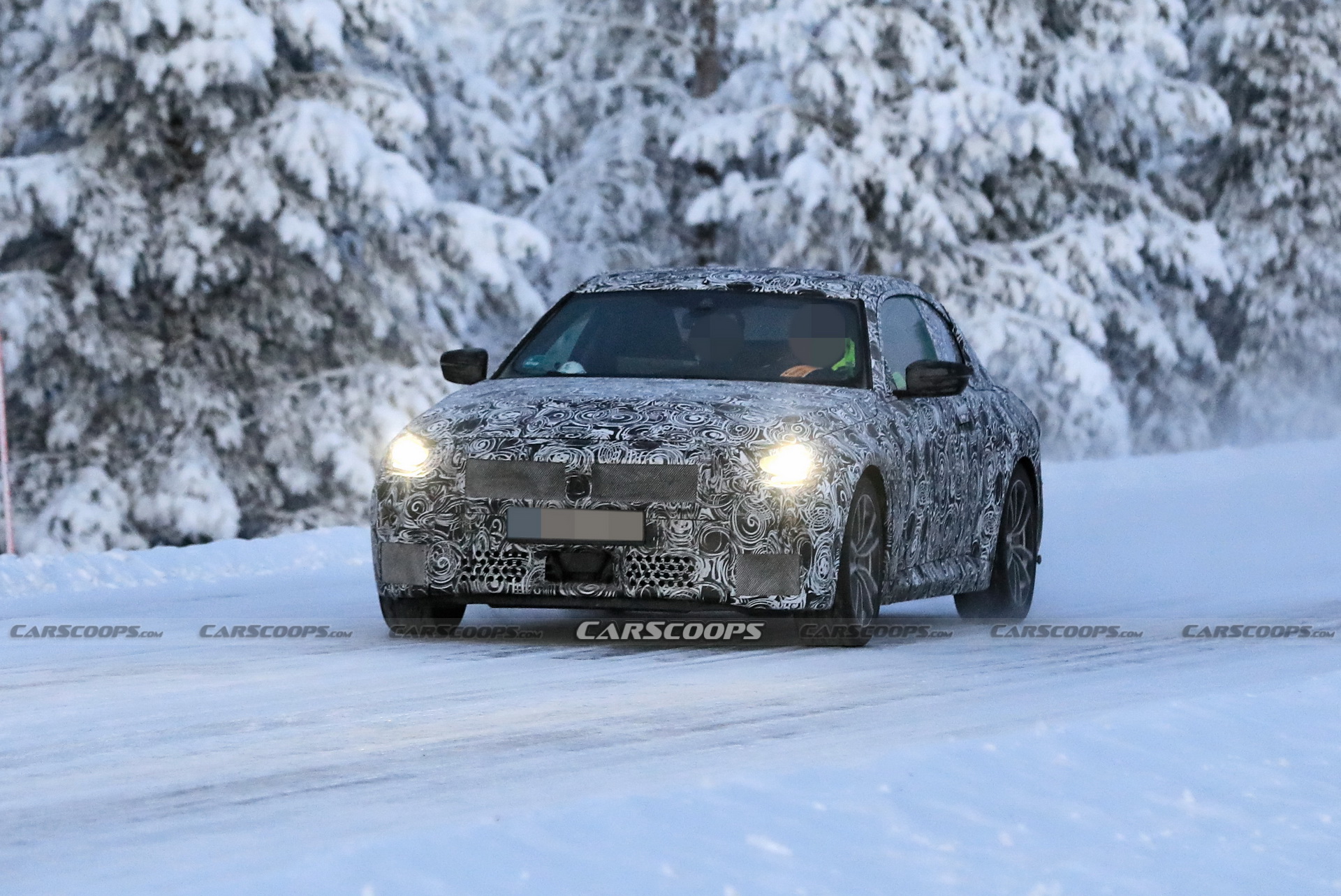 Yeni BMW 2 Serisi Coupe resim galerisi (07.12.2020)