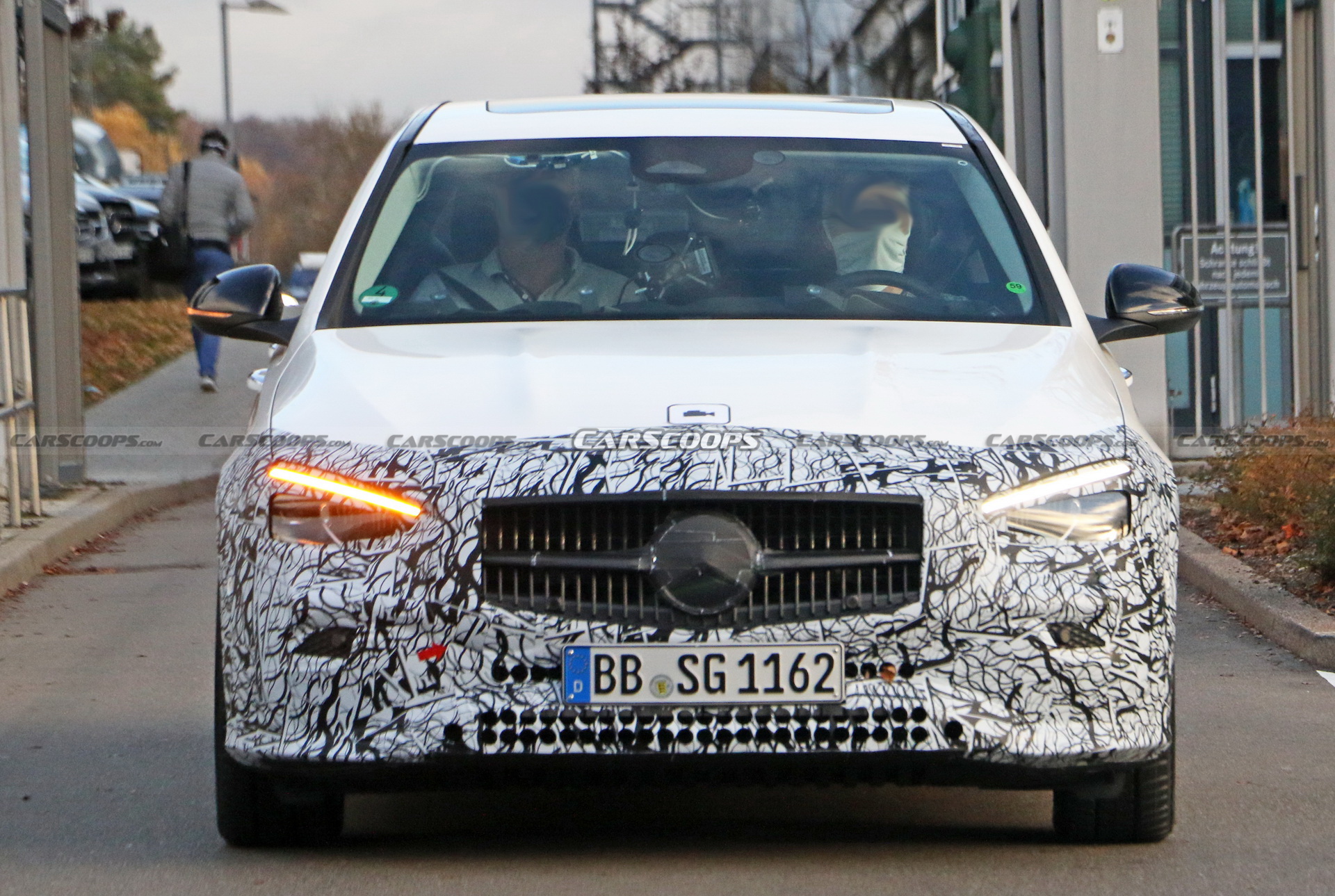 2022 Mercedes-Benz C-Serisi Sedan resim galerisi (13.12.2020)