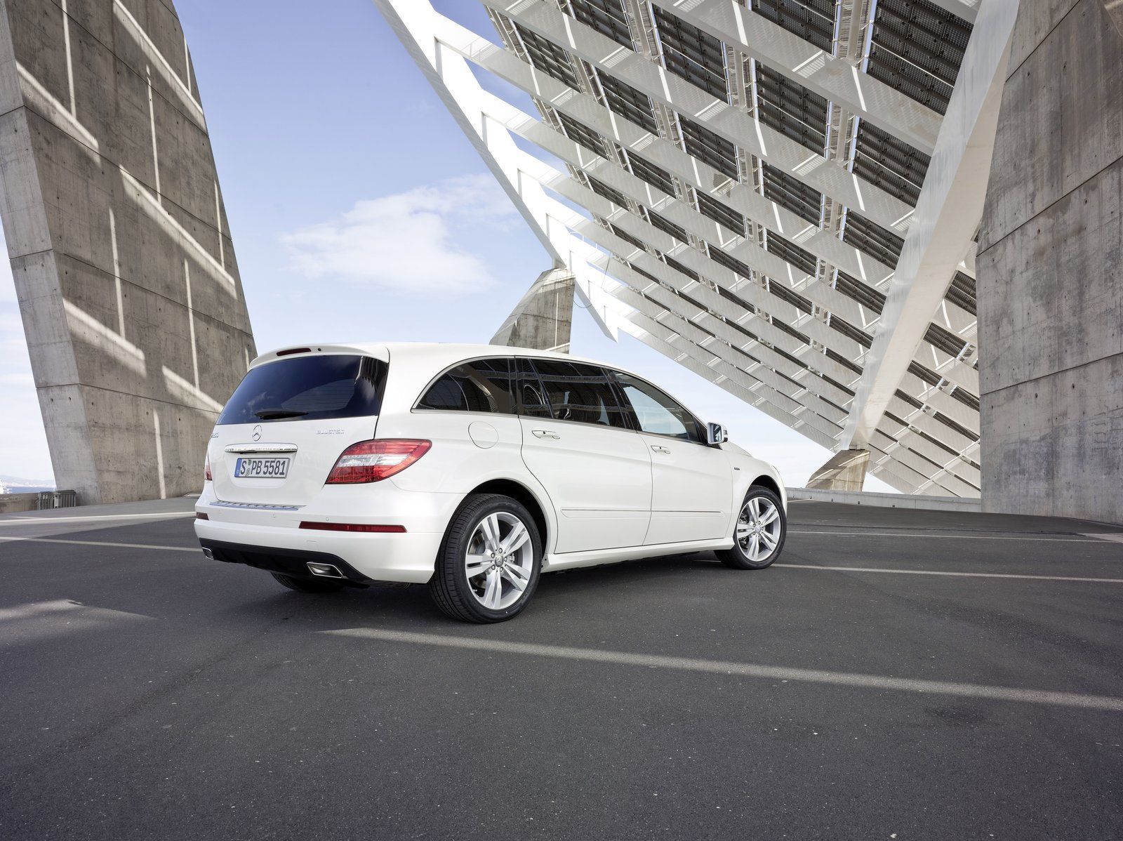 MERCEDES R SERS (2013) GALER