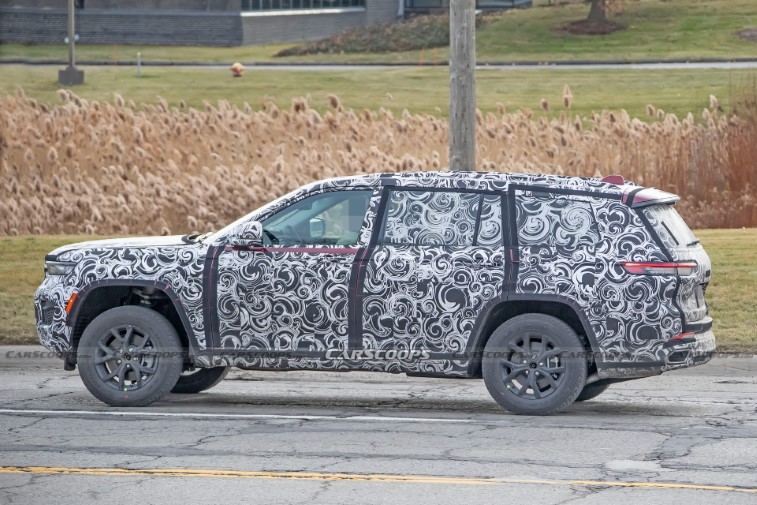 2022 Jeep Grand Cherokee resim galerisi (26.12.2020)