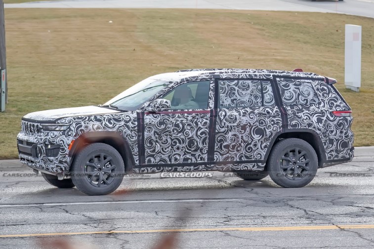 2022 Jeep Grand Cherokee resim galerisi (26.12.2020)