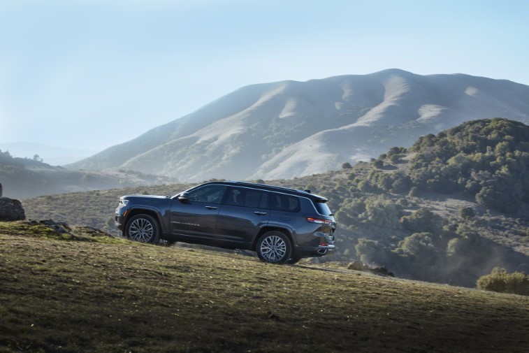 2021 Jeep Grand Cherokee L resim galerisi (07.01.2021)