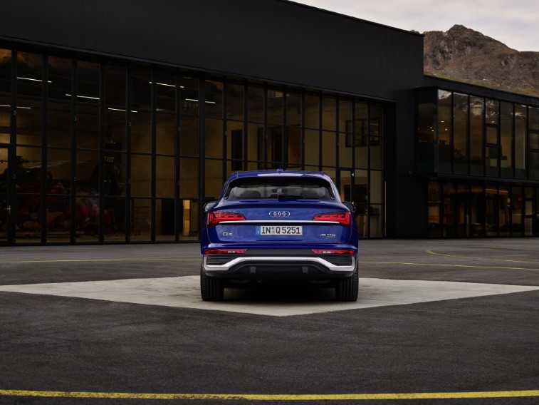 2021 Audi SQ5 Sportback TDI resim galerisi (26.01.2021)