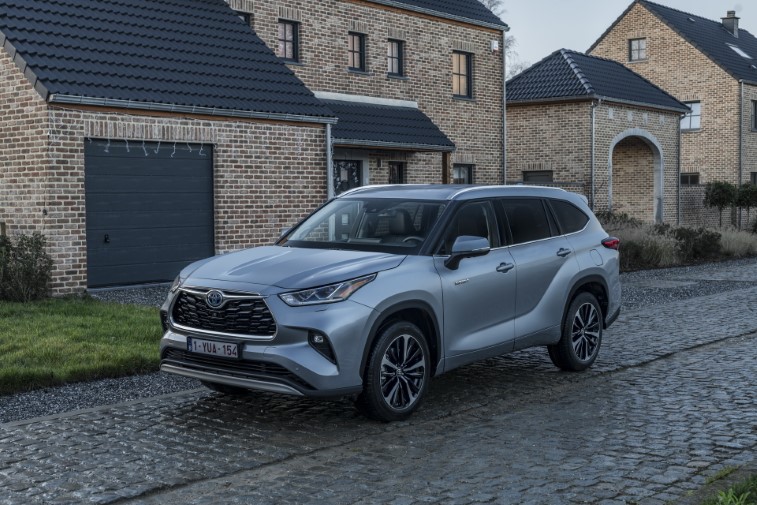2021 Toyota Highlander resim galerisi (26.01.2021)