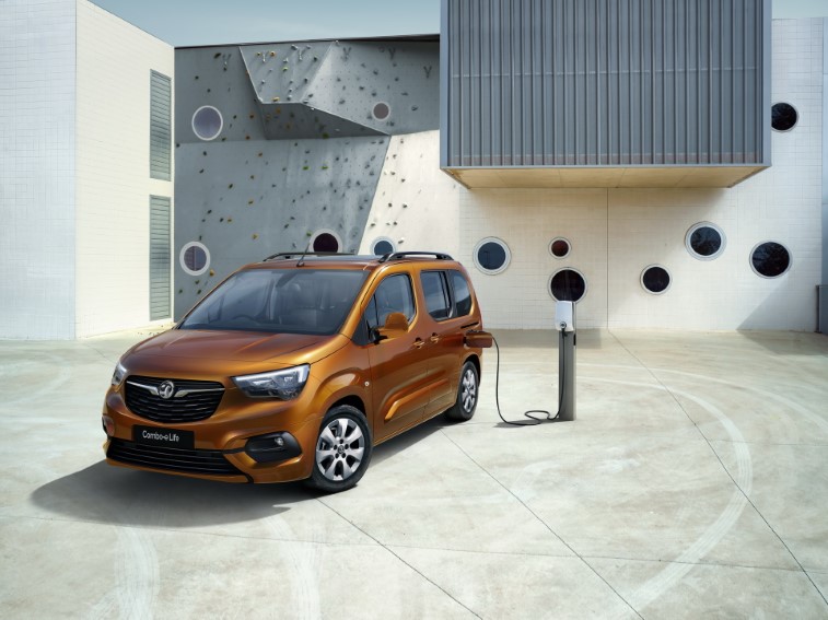 2021 Opel Combo-e Life resim galerisi (14.02.2021)