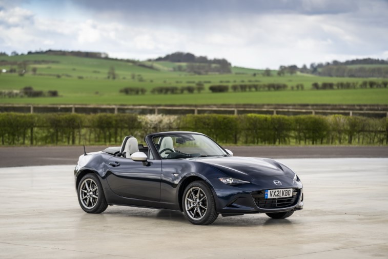 2021 Mazda MX-5 Sport Venture Edition resim galerisi (12.04.2021)