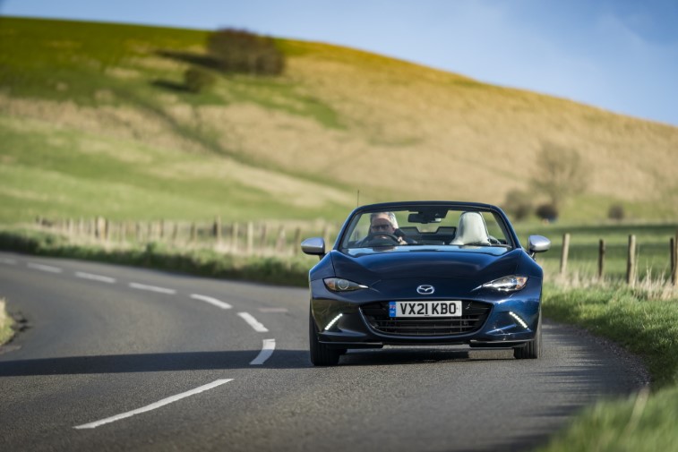 2021 Mazda MX-5 Sport Venture Edition resim galerisi (12.04.2021)