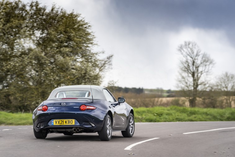 2021 Mazda MX-5 Sport Venture Edition resim galerisi (12.04.2021)