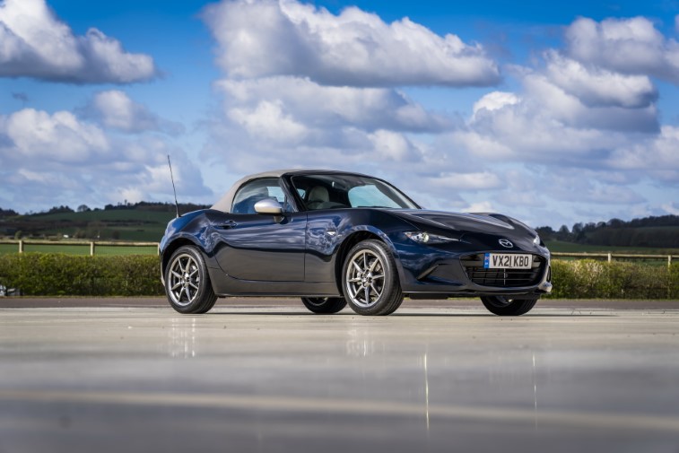 2021 Mazda MX-5 Sport Venture Edition resim galerisi (12.04.2021)