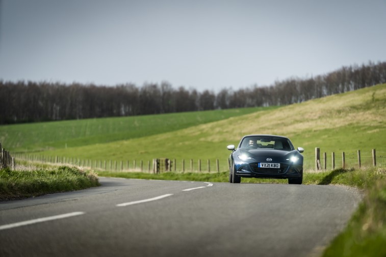 2021 Mazda MX-5 Sport Venture Edition resim galerisi (12.04.2021)