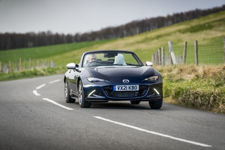 2021 Mazda MX-5 Sport Venture Edition resim galerisi (12.04.2021)