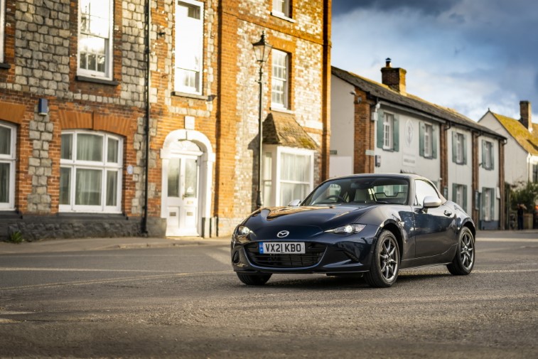 2021 Mazda MX-5 Sport Venture Edition resim galerisi (12.04.2021)