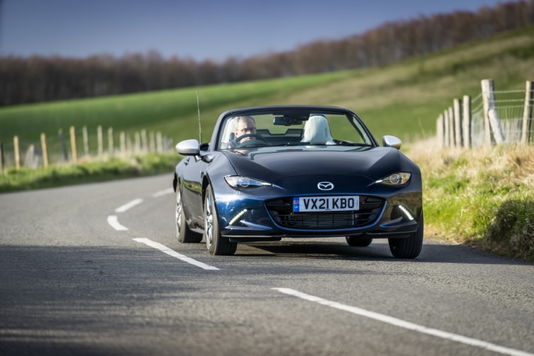 2021 Mazda MX-5 Sport Venture Edition resim galerisi (12.04.2021)