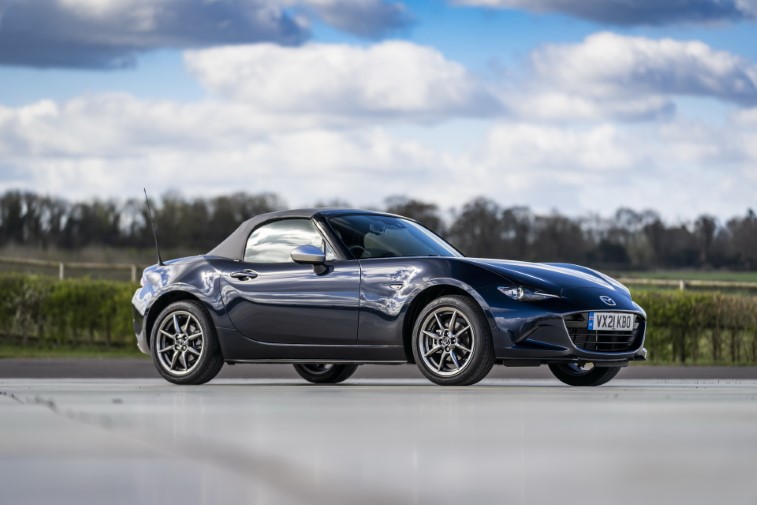 2021 Mazda MX-5 Sport Venture Edition resim galerisi (12.04.2021)