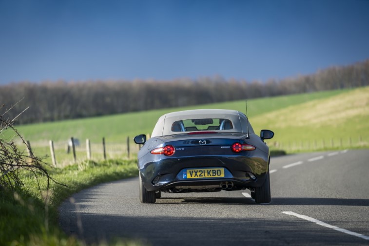 2021 Mazda MX-5 Sport Venture Edition resim galerisi (12.04.2021)