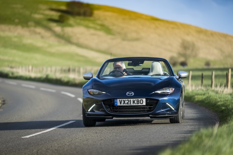 2021 Mazda MX-5 Sport Venture Edition resim galerisi (12.04.2021)