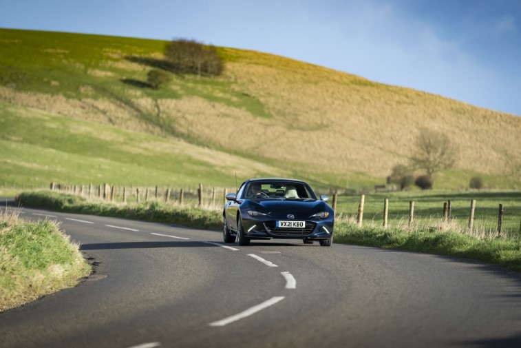 2021 Mazda MX-5 Sport Venture Edition resim galerisi (12.04.2021)