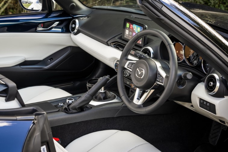 2021 Mazda MX-5 Sport Venture Edition resim galerisi (12.04.2021)