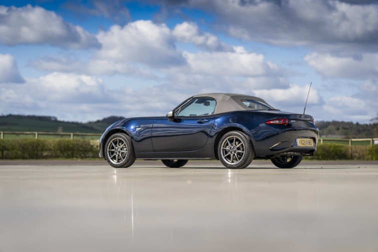 2021 Mazda MX-5 Sport Venture Edition resim galerisi (12.04.2021)