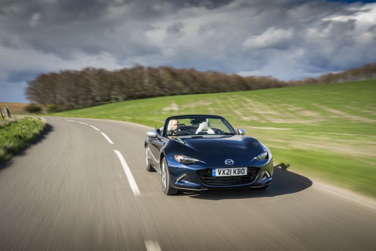 2021 Mazda MX-5 Sport Venture Edition resim galerisi (12.04.2021)