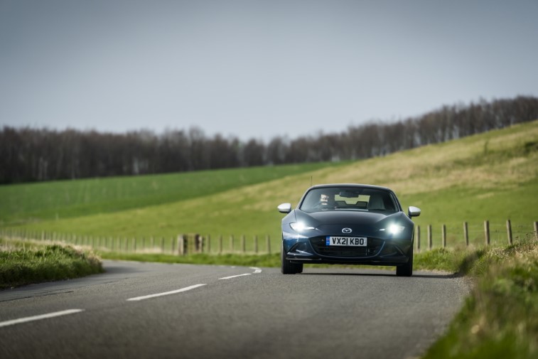 2021 Mazda MX-5 Sport Venture Edition resim galerisi (12.04.2021)