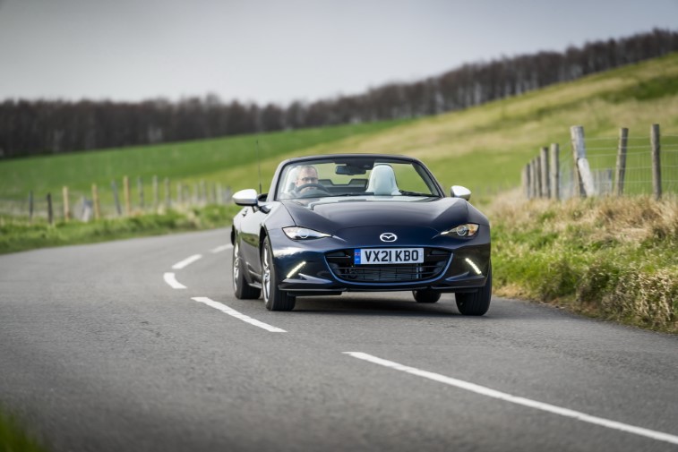 2021 Mazda MX-5 Sport Venture Edition resim galerisi (12.04.2021)