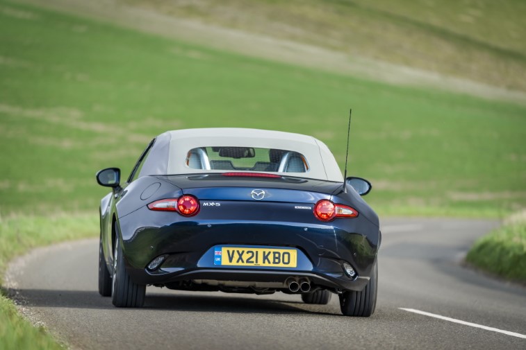 2021 Mazda MX-5 Sport Venture Edition resim galerisi (12.04.2021)