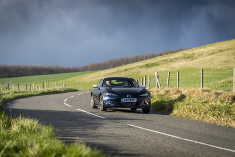 2021 Mazda MX-5 Sport Venture Edition resim galerisi (12.04.2021)