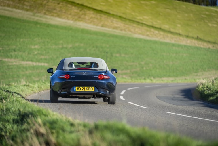 2021 Mazda MX-5 Sport Venture Edition resim galerisi (12.04.2021)
