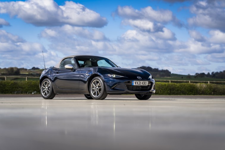 2021 Mazda MX-5 Sport Venture Edition resim galerisi (12.04.2021)