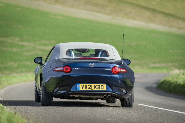 2021 Mazda MX-5 Sport Venture Edition resim galerisi (12.04.2021)