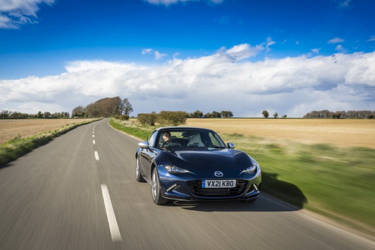 2021 Mazda MX-5 Sport Venture Edition resim galerisi (12.04.2021)