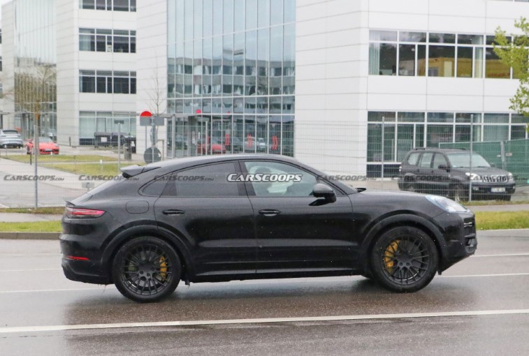 2022 Porsche Cayenne Coupe resim galerisi (16.05.2021)