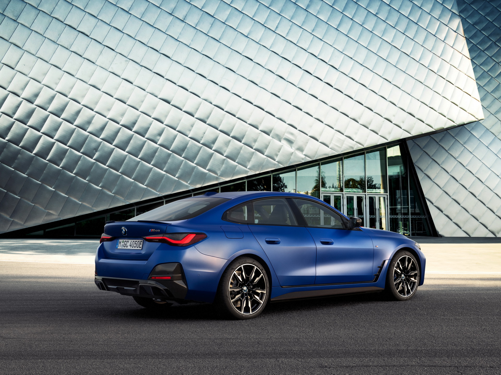 2022 BMW i4 M50 resim galerisi (06.06.2021)
