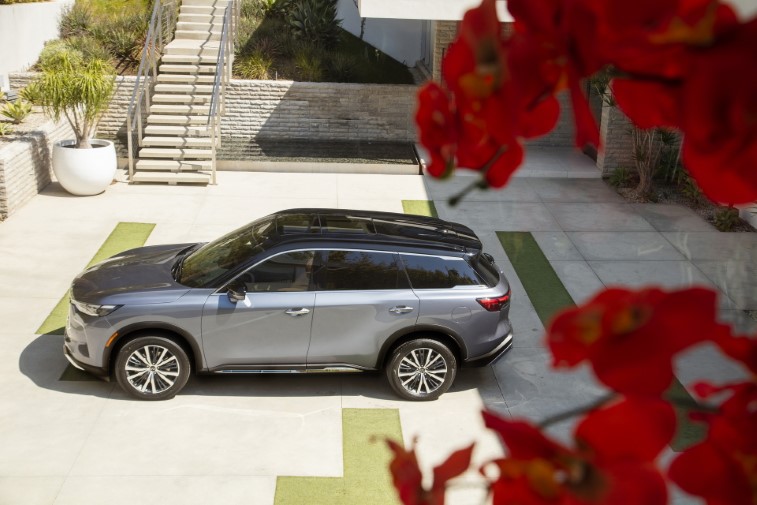 2022 Infiniti QX60 resim galerisi (25.06.2021)
