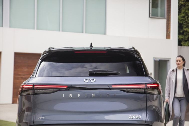 2022 Infiniti QX60 resim galerisi (25.06.2021)