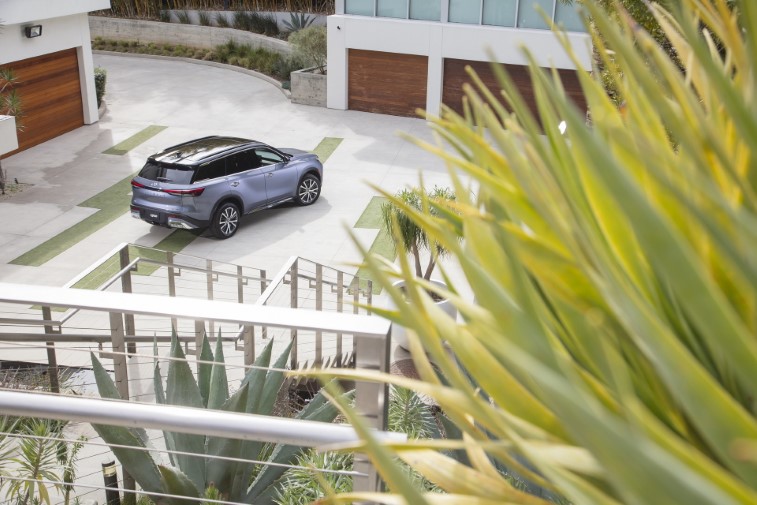 2022 Infiniti QX60 resim galerisi (25.06.2021)