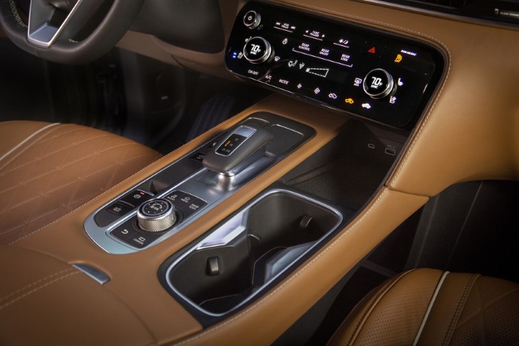 2022 Infiniti QX60 resim galerisi (25.06.2021)