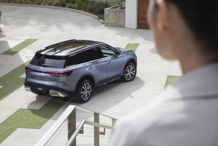 2022 Infiniti QX60 resim galerisi (25.06.2021)