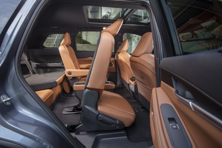 2022 Infiniti QX60 resim galerisi (25.06.2021)
