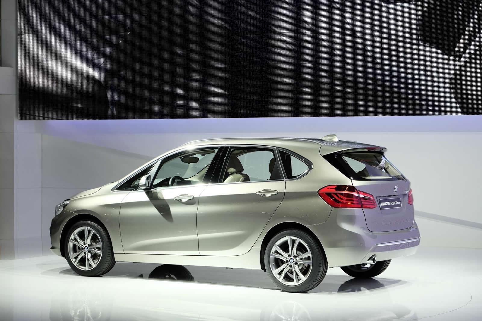YEN BMW 2 SERS ACTVE TOURER CENEVRE RESM GALERS