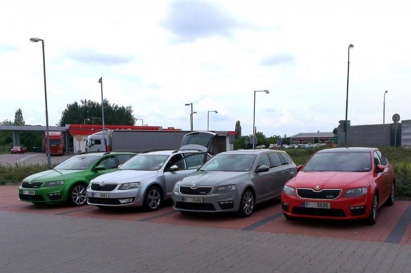 SKODA OCTAVA RS VE OCTAVA COMB RS YOLLARDA GALER 