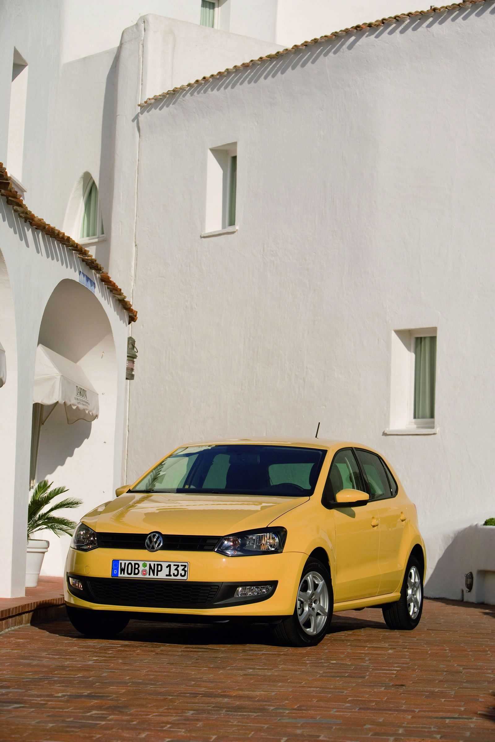 VOLKSWAGEN POLO GALER