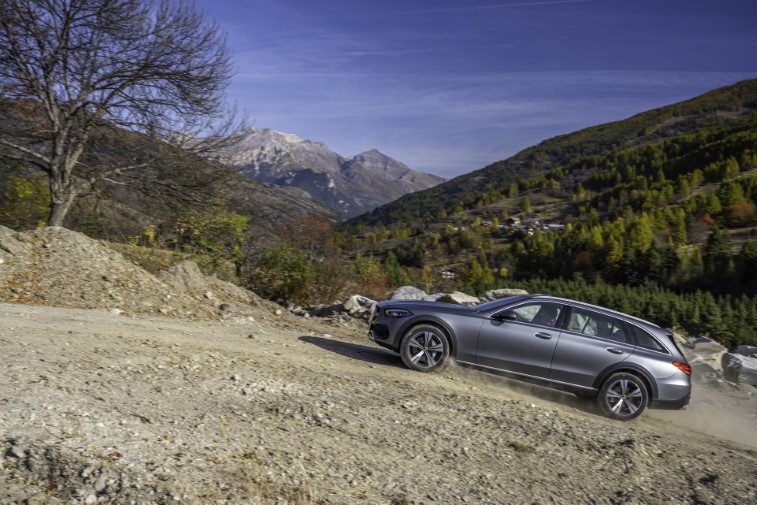 2022 Mercedes-Benz C-Serisi All-Terrain resim galerisi (23.11.2021)