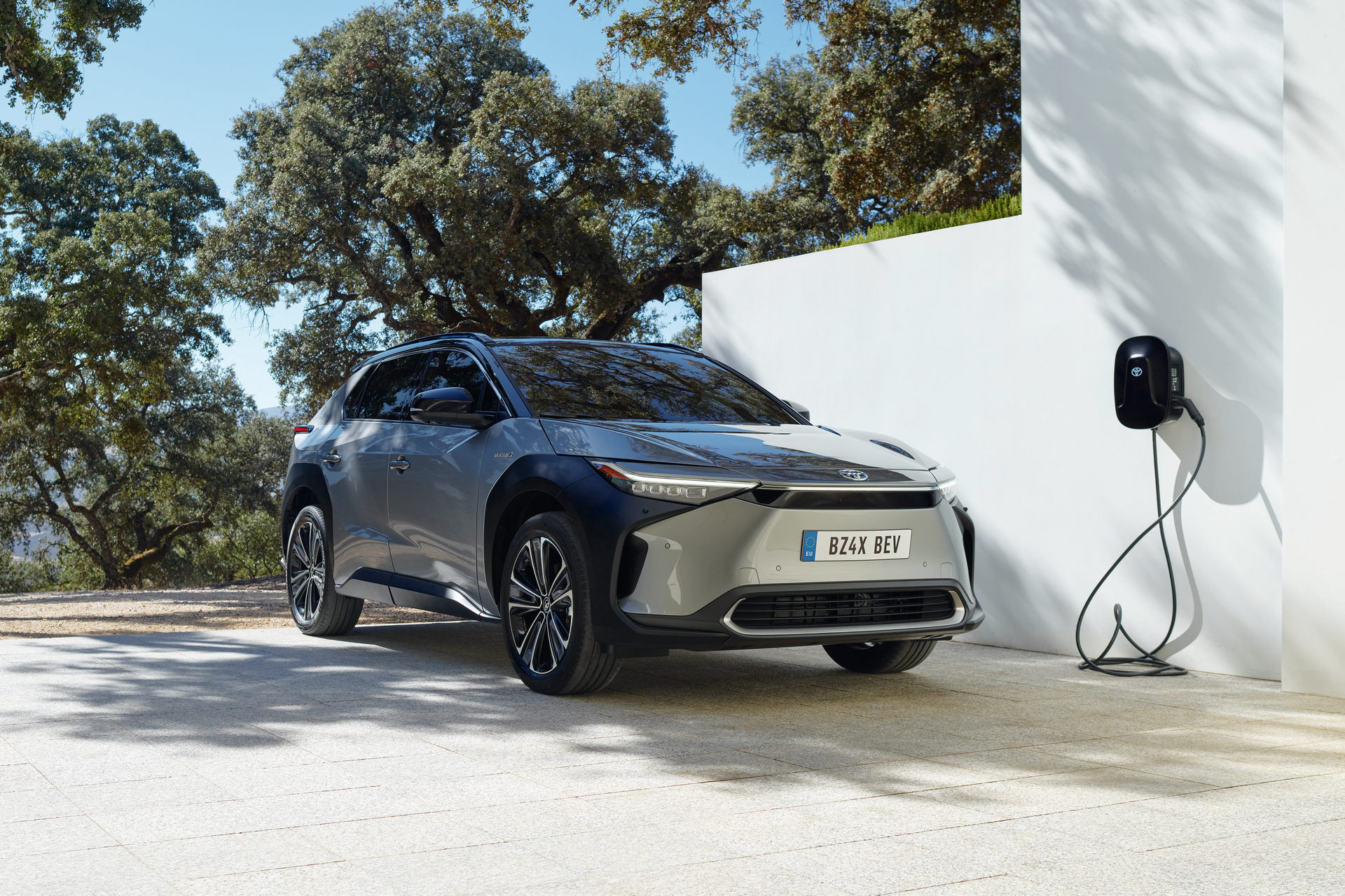 2022 Toyota bZ4X resim galerisi (05.12.2021)