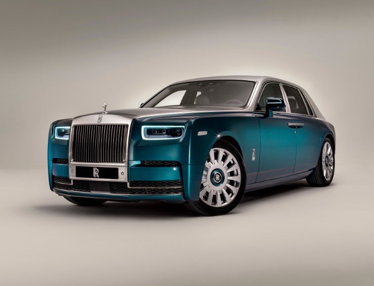 2023 Rolls-Royce Phantom resim galerisi (04.01.2022)
